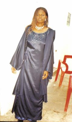 Elle c Ndeye lala la soeur de mon ami omar